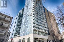 2005 - 210 SIMCOE STREET  Toronto, ON M5T 0A9