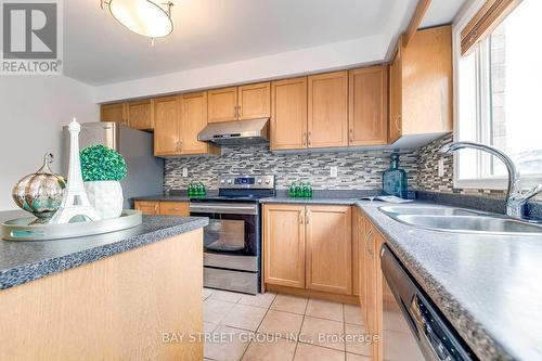 5166 Des Jardines Drive, Burlington, ON - Indoor Photo Showing Kitchen With Double Sink