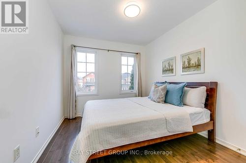 5166 Des Jardines Drive, Burlington, ON - Indoor Photo Showing Bedroom