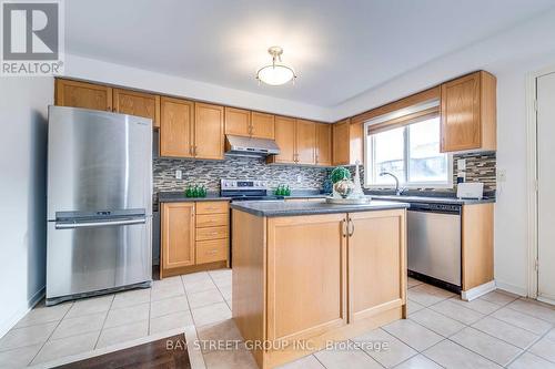 5166 Des Jardines Drive, Burlington, ON - Indoor Photo Showing Kitchen
