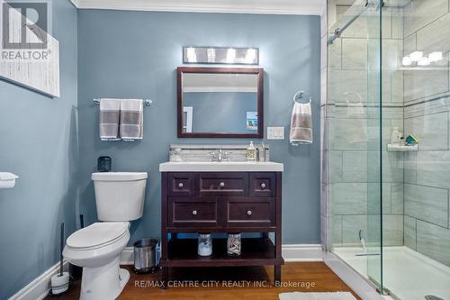 32 Third Avenue, St. Thomas, ON - Indoor Photo Showing Bathroom