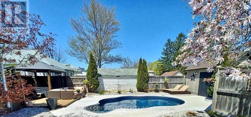 32 Third Avenue, St. Thomas, ON - Outdoor With In Ground Pool With Deck Patio Veranda