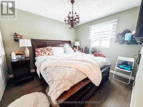 Upper unit - 162 Rebecca Street, Temiskaming Shores (New Liskeard), ON - Indoor Photo Showing Bedroom