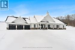 17 CLYDESDALE COURT  Oro-Medonte, ON L0K 1E0