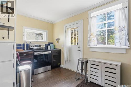 809 6Th Avenue N, Saskatoon, SK - Indoor