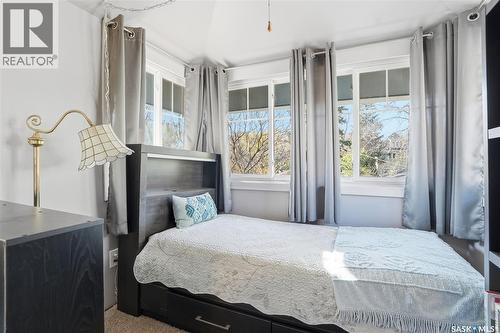 809 6Th Avenue N, Saskatoon, SK - Indoor Photo Showing Bedroom