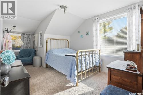 809 6Th Avenue N, Saskatoon, SK - Indoor Photo Showing Bedroom