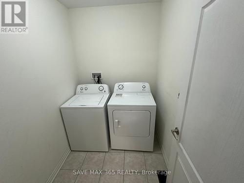 270 Grovehill Crescent, Kitchener, ON - Indoor Photo Showing Laundry Room