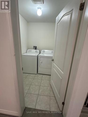 270 Grovehill Crescent, Kitchener, ON - Indoor Photo Showing Laundry Room