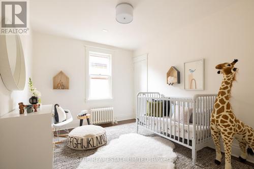 124 Cline Avenue N, Hamilton, ON - Indoor Photo Showing Bedroom