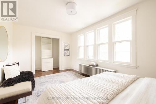 124 Cline Avenue N, Hamilton, ON - Indoor Photo Showing Bedroom