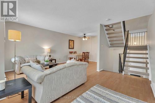 86 - 40 Summit Avenue, London North (North N), ON - Indoor Photo Showing Living Room