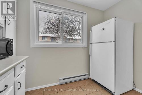 86 - 40 Summit Avenue, London North (North N), ON - Indoor Photo Showing Other Room