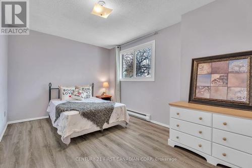 86 - 40 Summit Avenue, London North (North N), ON - Indoor Photo Showing Bedroom