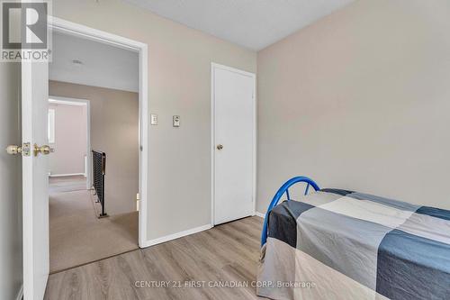 86 - 40 Summit Avenue, London North (North N), ON - Indoor Photo Showing Bedroom