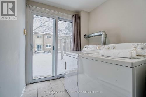 86 - 40 Summit Avenue, London North (North N), ON - Indoor Photo Showing Laundry Room
