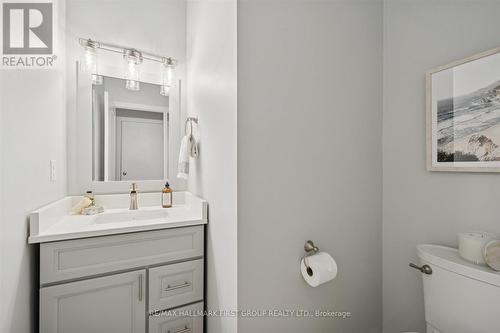 19 Elder Crescent, Whitby, ON - Indoor Photo Showing Bathroom