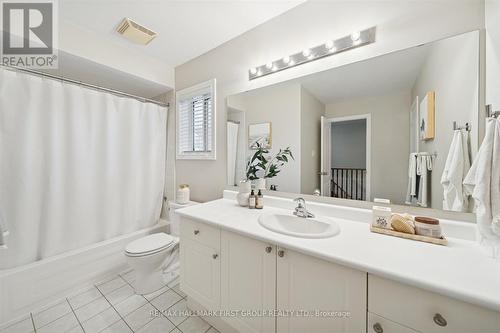19 Elder Crescent, Whitby, ON - Indoor Photo Showing Bathroom