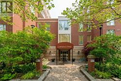 214 - 451 ROSEWELL AVENUE  Toronto, ON M4R 2H8