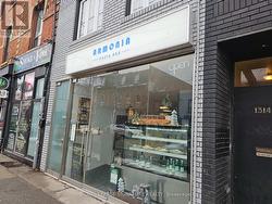 1316 QUEEN STREET W  Toronto, ON M6K 1L4