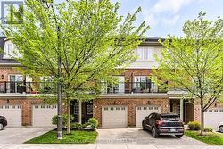 4 - 1115 HAIG BOULEVARD  Mississauga, ON L5E 2M6