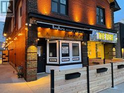 206 - 94 LAKESHORE ROAD E  Mississauga, ON L5G 1E3