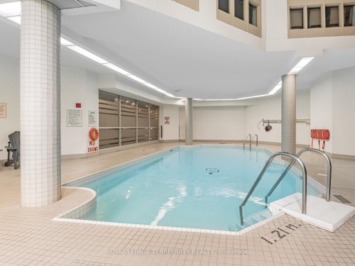 203-326 Major Mackenzie Drive E, Richmond Hill, ON - Indoor Photo Showing Other Room With In Ground Pool