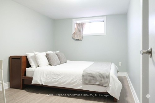 11 Blaydon Avenue, Toronto, ON - Indoor Photo Showing Bedroom