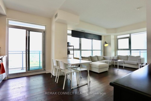 2504-33 Shore Breeze Drive, Toronto, ON - Indoor Photo Showing Living Room