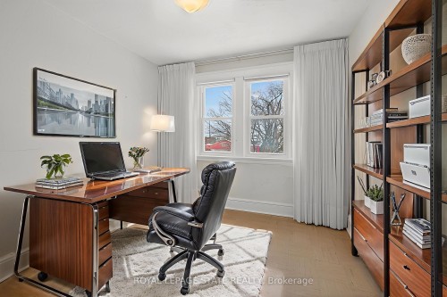 250 Glendale Avenue N, Hamilton, ON - Indoor Photo Showing Office