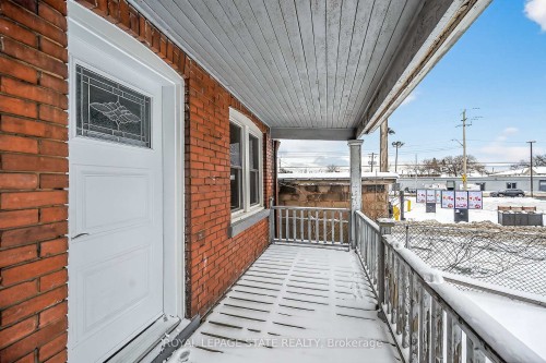 250 Glendale Avenue N, Hamilton, ON - Outdoor With Exterior