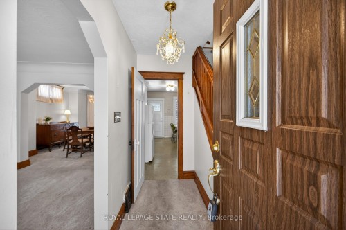 250 Glendale Avenue N, Hamilton, ON - Indoor Photo Showing Other Room