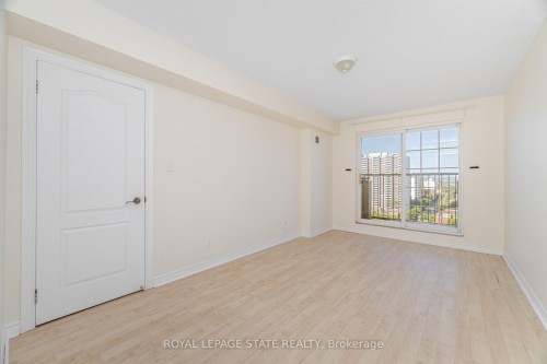 1605-135 James Street S, Hamilton, ON - Indoor Photo Showing Other Room