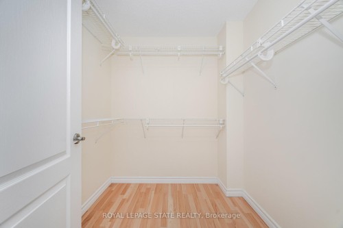 1605-135 James Street S, Hamilton, ON - Indoor With Storage