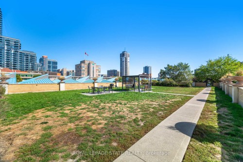 1605-135 James Street S, Hamilton, ON - Outdoor