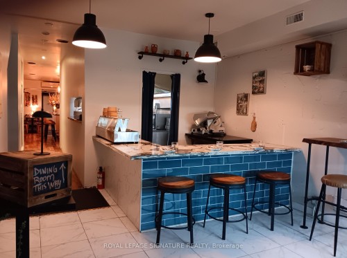 1316 Queen Street W, Toronto, ON 