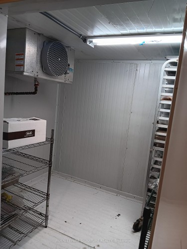 1316 Queen Street W, Toronto, ON 