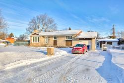 3824 Rue Nicole  Laval (Fabreville), QC H7P 1L1