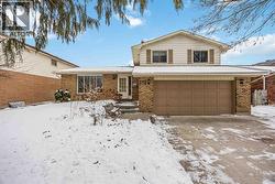 15 DURCO AVENUE  Sarnia, ON N7S 4N2