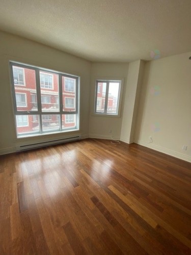 Bedroom - 403-100 Rue Barnett, Dollard-Des-Ormeaux, QC - Indoor Photo Showing Other Room