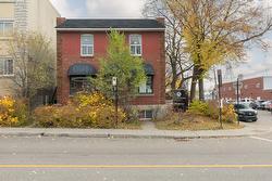 1560Z  - 1562Z Rue Sauvé E.  Montréal (Ahuntsic-Cartierville), QC H2C 2A8