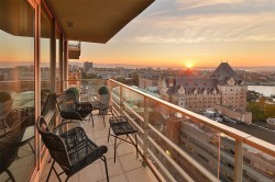 1605-707 Courtney St  Victoria, BC V8W 0A9