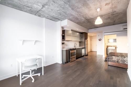 Living Room - 601B-5077 Rue Paré, Montréal (Côte-Des-Neiges/Notre-Dame-De-Grâce), QC - Indoor