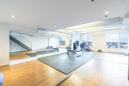Exercise Room - 601B-5077 Rue Paré, Montréal (Côte-Des-Neiges/Notre-Dame-De-Grâce), QC - Indoor Photo Showing Gym Room