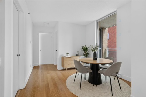 Dining Room - 703-88 Rue Charlotte, Montréal (Ville-Marie), QC - Indoor Photo Showing Dining Room