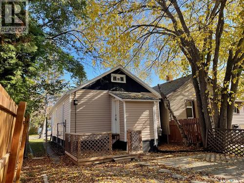 2172 Wallace Street, Regina, SK - Outdoor