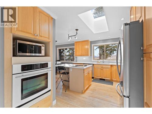 11609 Upper Summit Drive, Coldstream, BC - Indoor Photo Showing Kitchen