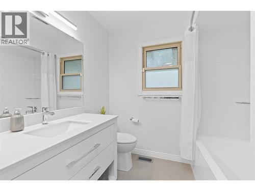 Primary Ensuite - 11609 Upper Summit Drive, Coldstream, BC - Indoor Photo Showing Bathroom