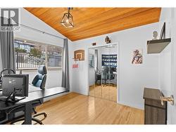 2nd bedroom on main floor - 