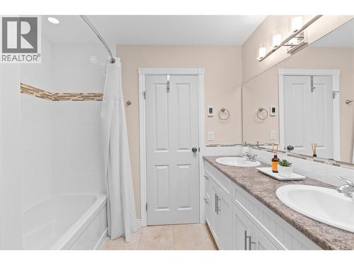11609 Upper Summit Drive, Coldstream, BC - Indoor Photo Showing Bathroom